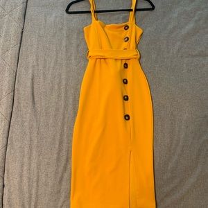 Yellow/mustard dress